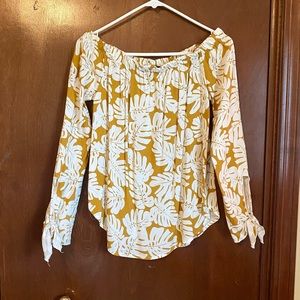 Yellow & white leaf patterned long sleeve blouse